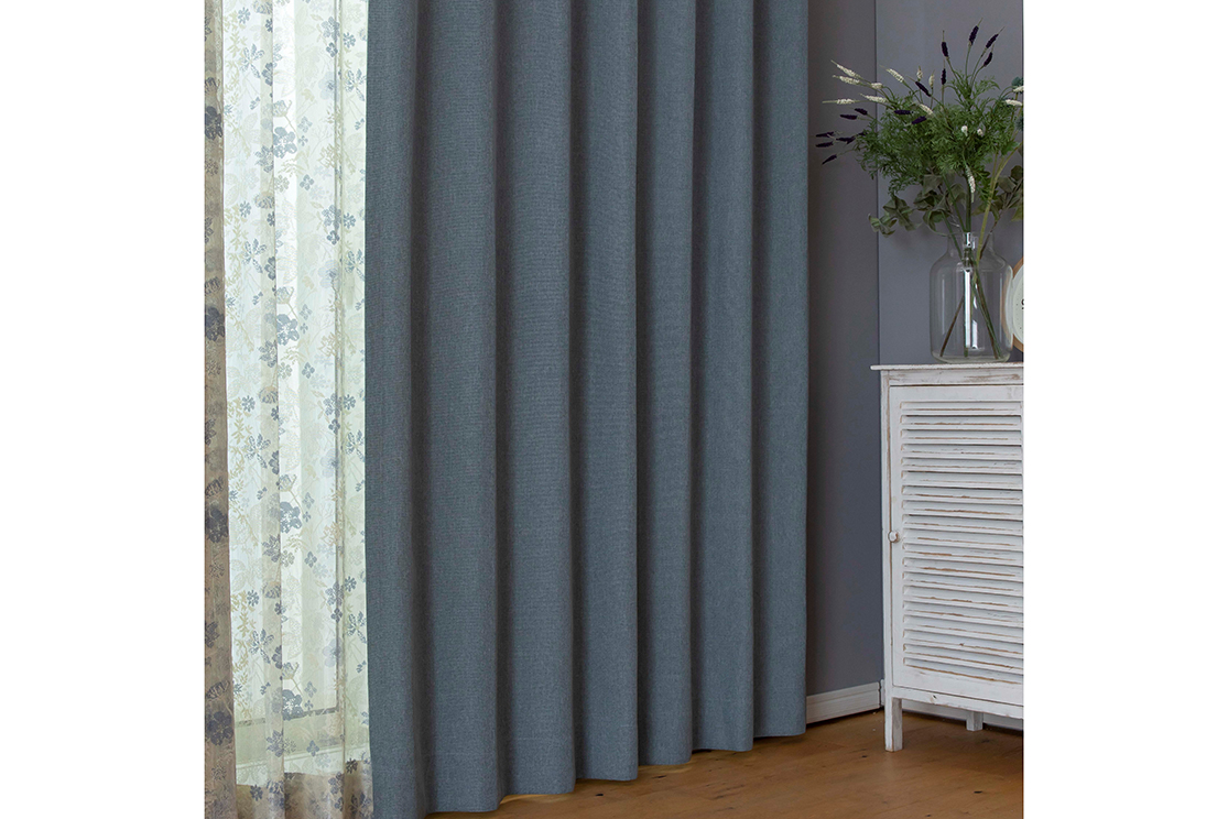 シマウマの青いセレンゲティ カーテン 「自然から生まれたテキスタイル」 シマウマの青いセレンゲティ カーテン 「自然から生まれたテキスタイル」