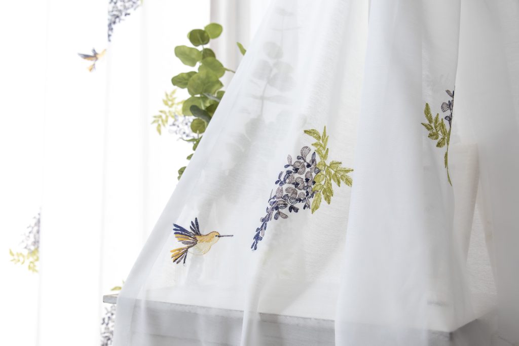 3色】藤の花とハチドリの刺繍レース | SHOPPING | TateYoko（タテヨコ）