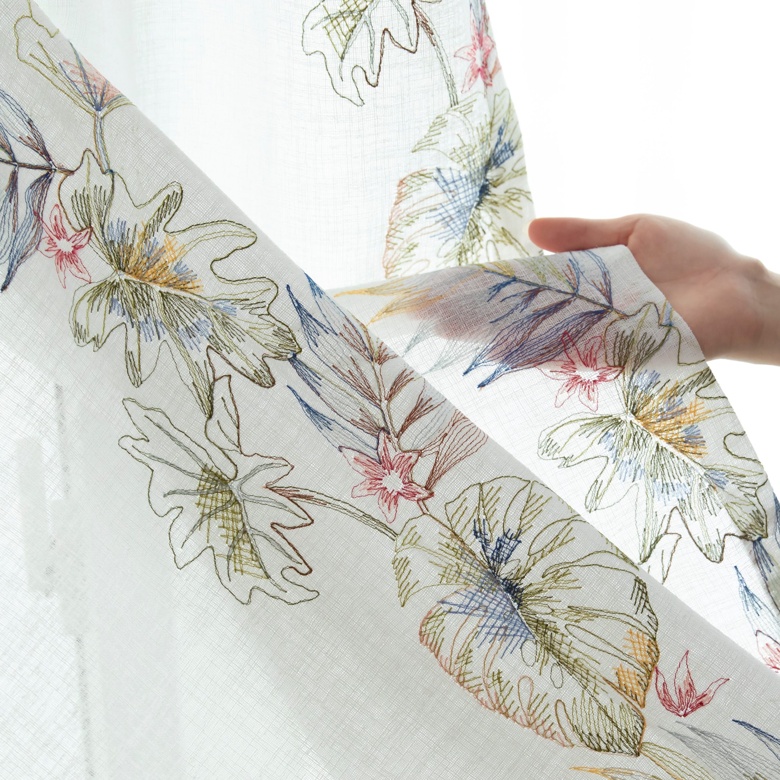 リゾートガーデン柄8色の刺繍厚地カーテン | SHOPPING | TateYoko 
