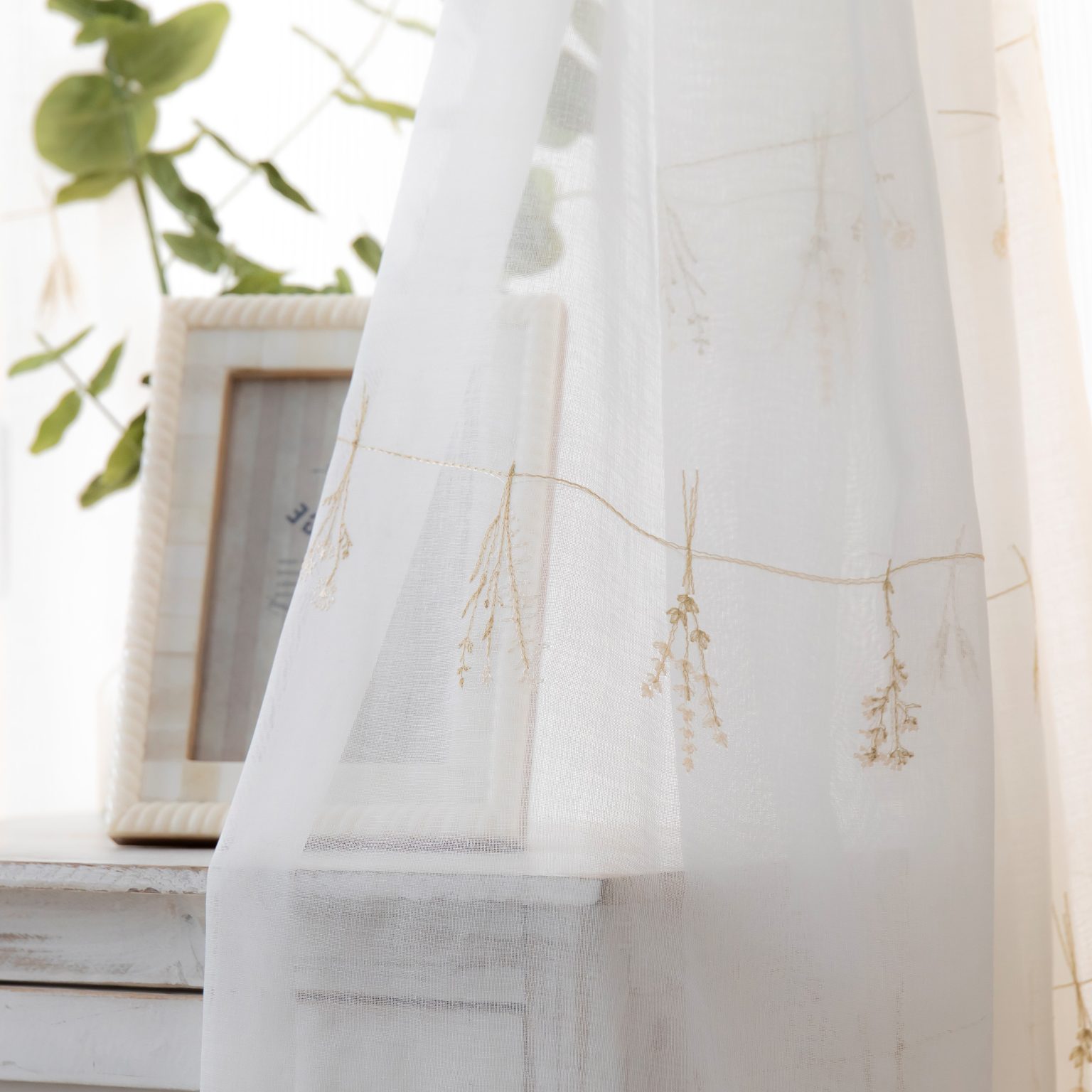 アンティーク シャンテリーレースショール ヴェール 鈴蘭 菫 桜草 銀杏