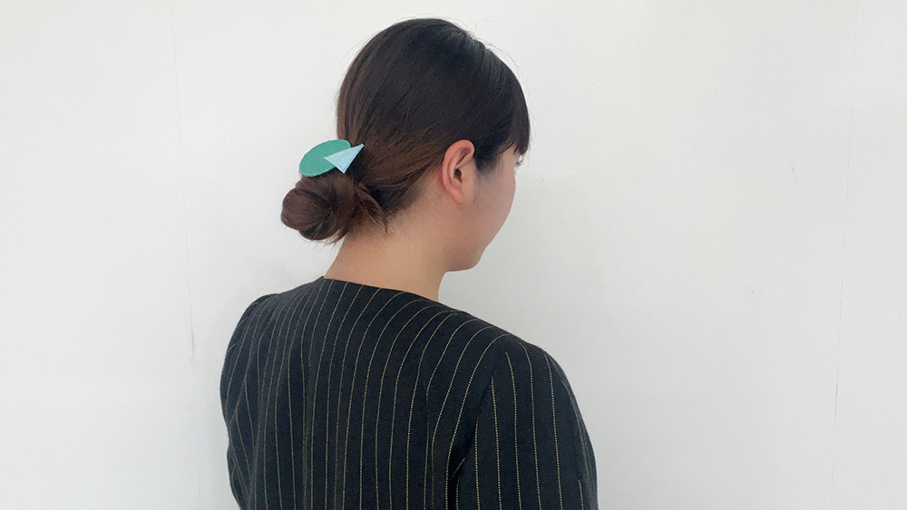 まとめ髪×ブローチ