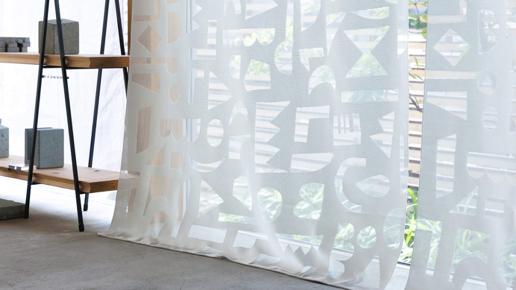 個性的な柄 かわいい おしゃれなレースカーテン